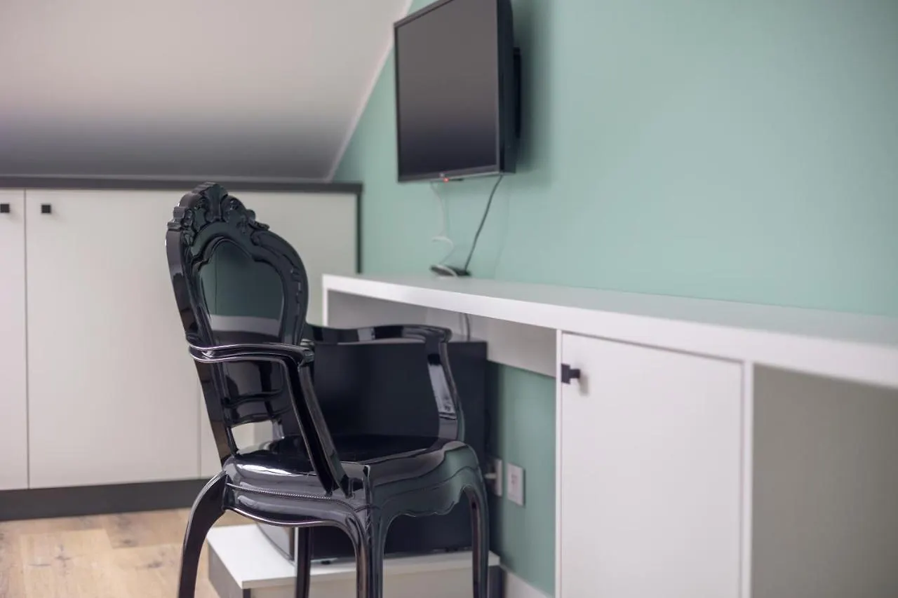 Ae Hostel Nowy Swiat Варшава Польша